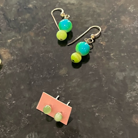 Y2K beaded butterfly necklace and earrings - Picture 2 of 8